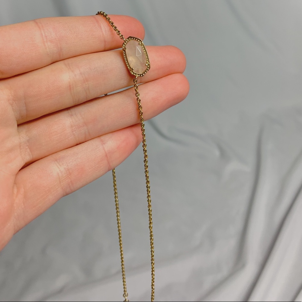 KENDRA SCOTT ELISA NECKLACE IN DUSTY PINK AND GOLD